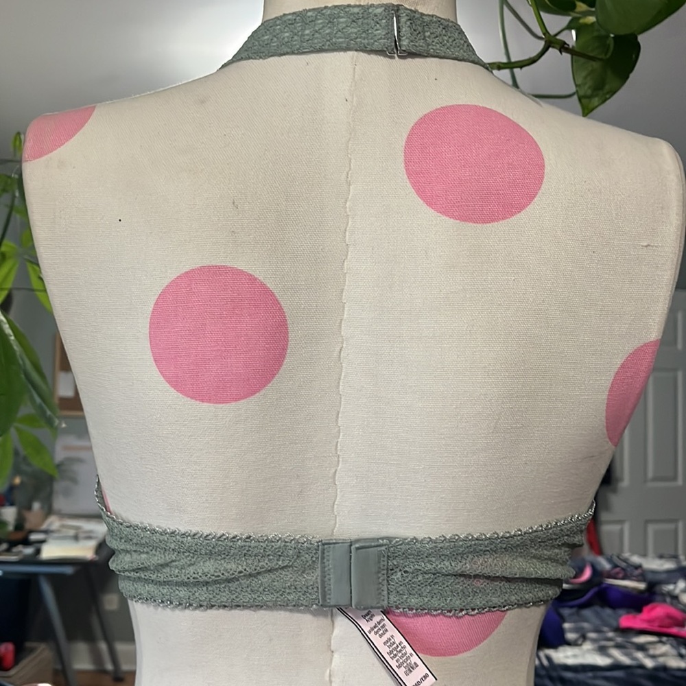 Bra - Picture 3 of 4